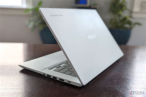 ASUS Chromebook Plus CX34 .